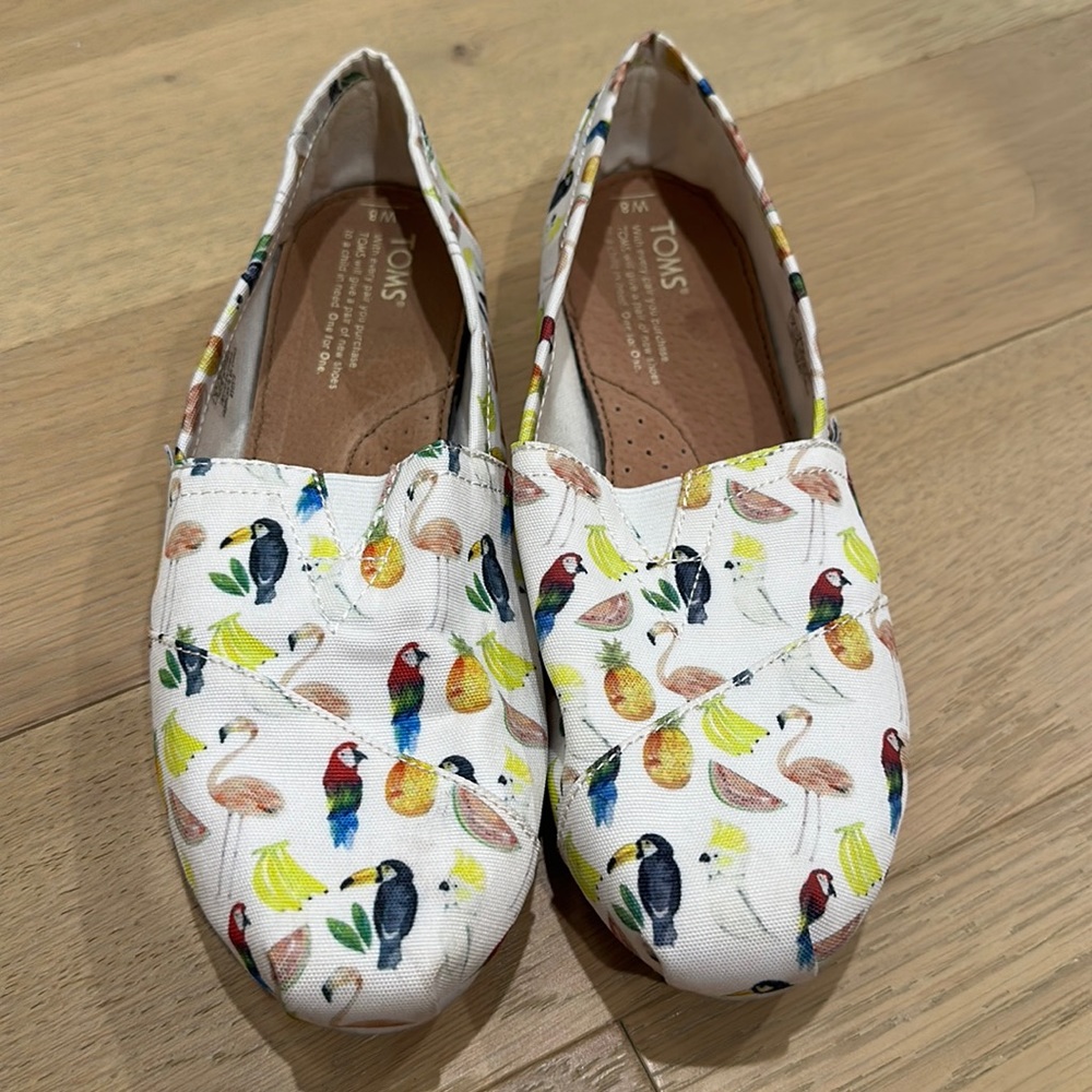Women’s Toms